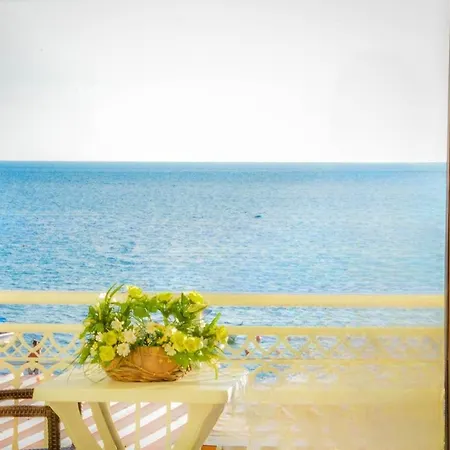 Athina * Agios Georgios Pagon