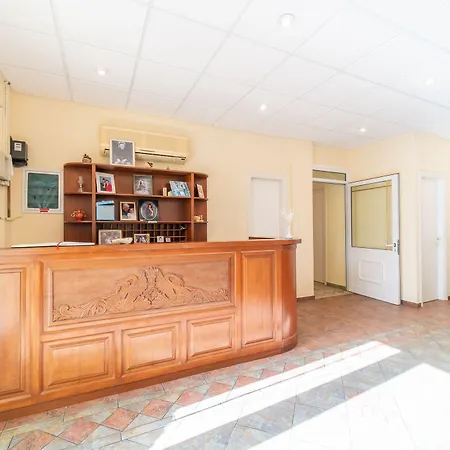 Athina * Agios Georgios Pagon